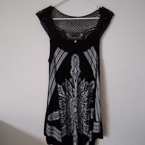 Beautiful Black/White Dress (one size fits all)